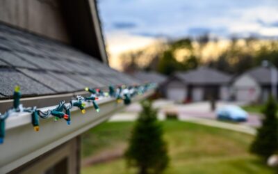 Holiday Light Hanging Techniques, Tips, & Safety Measures